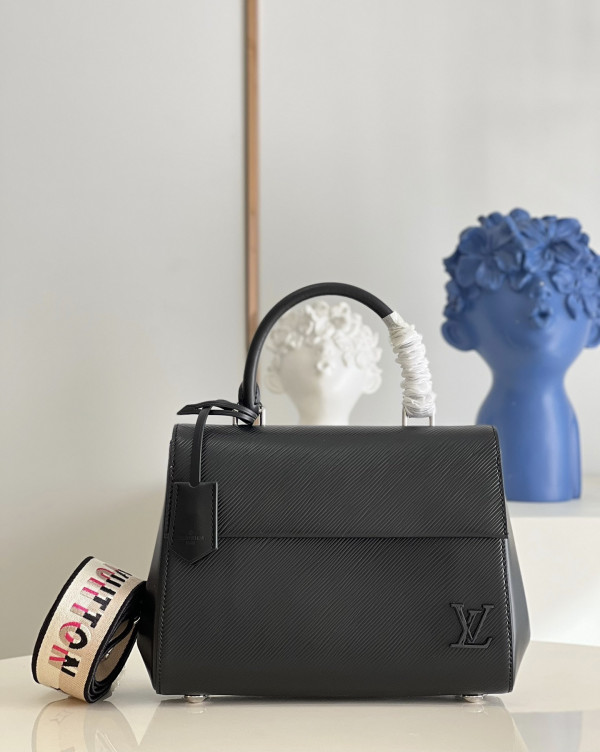 l0*is V*t0n cluny bb