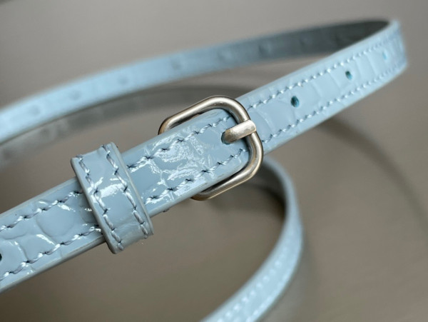 Ba*len*cia*ga hourglass