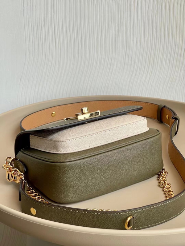 l0*is V*t0n lockme tender