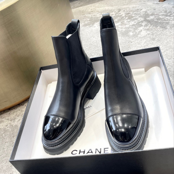 CL ANKLE BOOTS