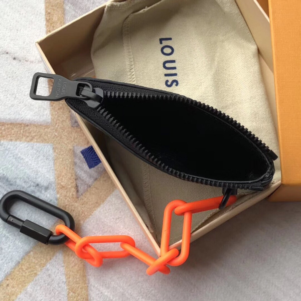 l0*is V*t0n key pouch