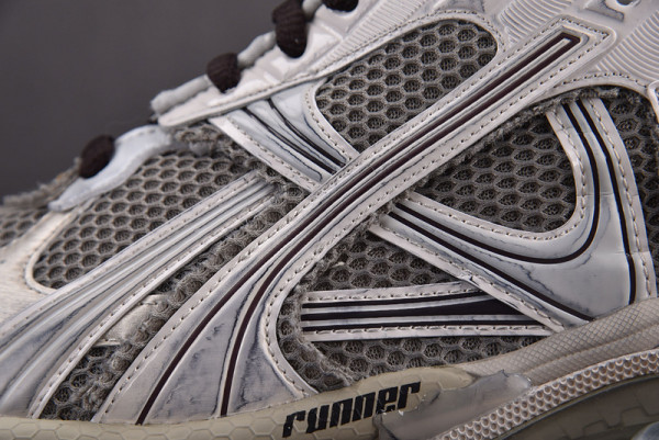 Ba*len*cia*ga runner