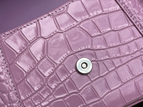 Ba*len*cia*ga hourglass