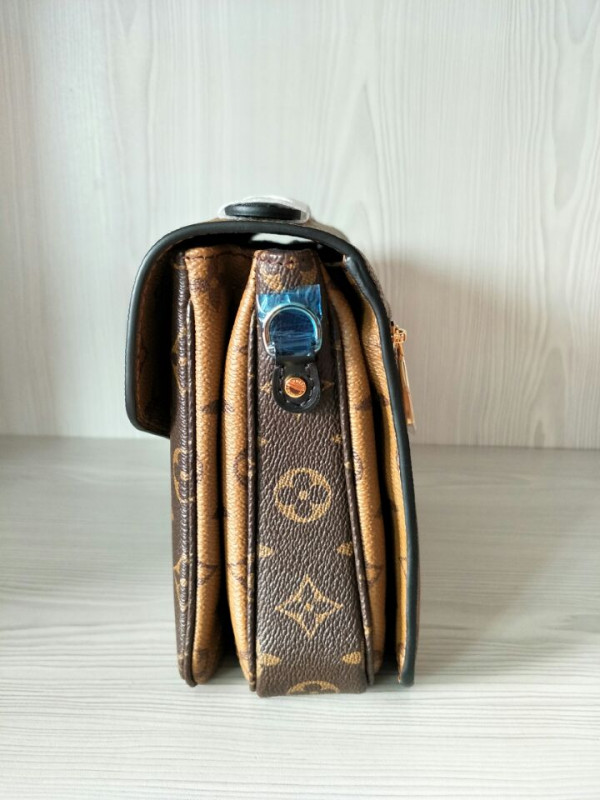 l0*is V*t0n pochette metis