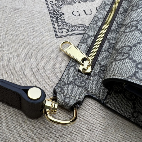 G*u*i blondie belt bag