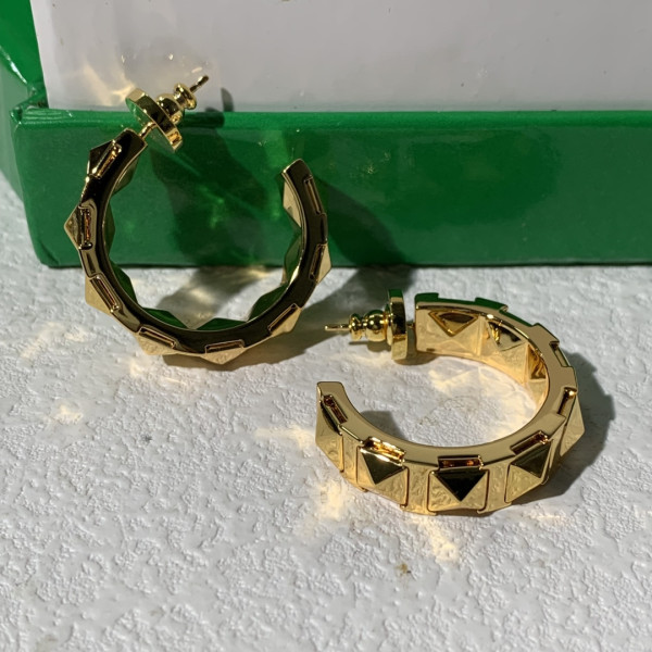 bo*te*ga Ve*ne*ta  earrings