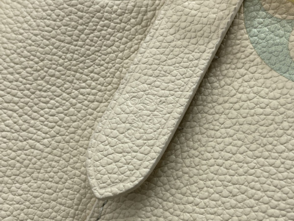 l0*is V*t0n nÉonoÉ bb