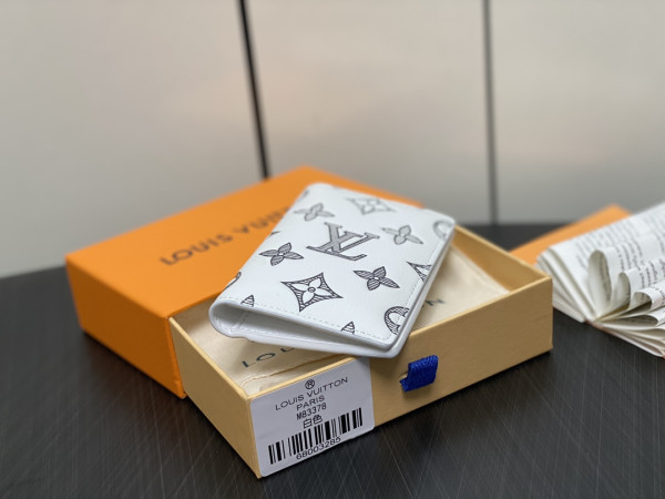 l0*is V*t0n pocket organizer-8*11.1*1 cm