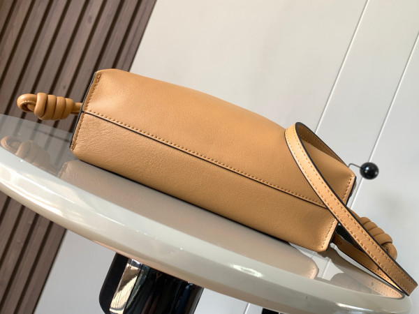 Lowee Mini Flamenco clutch-23*18*9cm