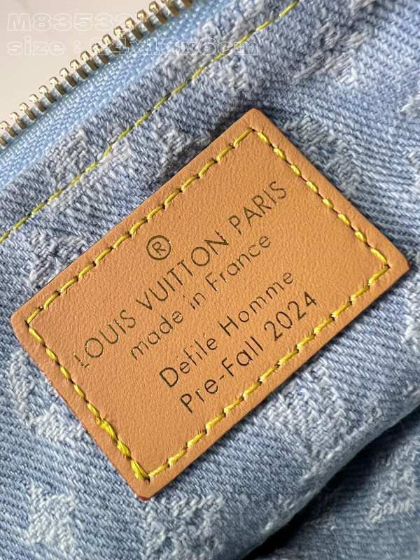 l0*is V*t0n liv pochette double -24.5*13.5*6.5cm