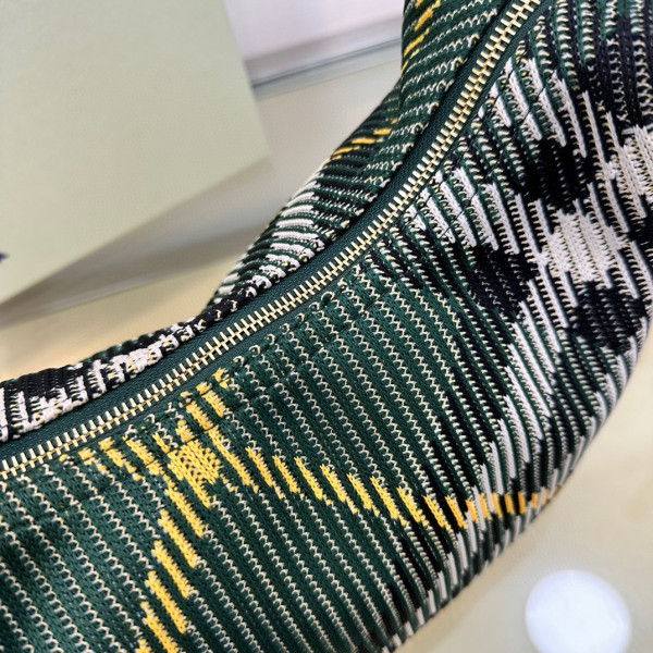 B**rry mini peg duffle bag