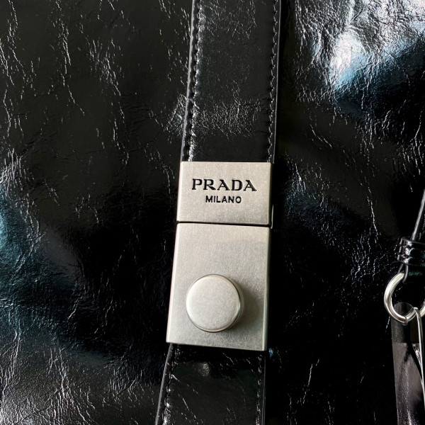 Pra*a large leather tote bag