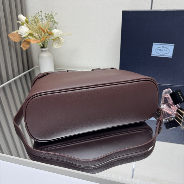 Pra*a buckle large leather handbag with belt-32*23*11cm