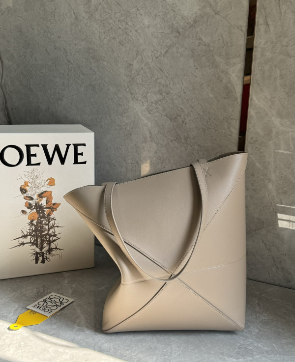 Lowee Puzzle Fold medium Tote - 25.5X14.5X31.5cm