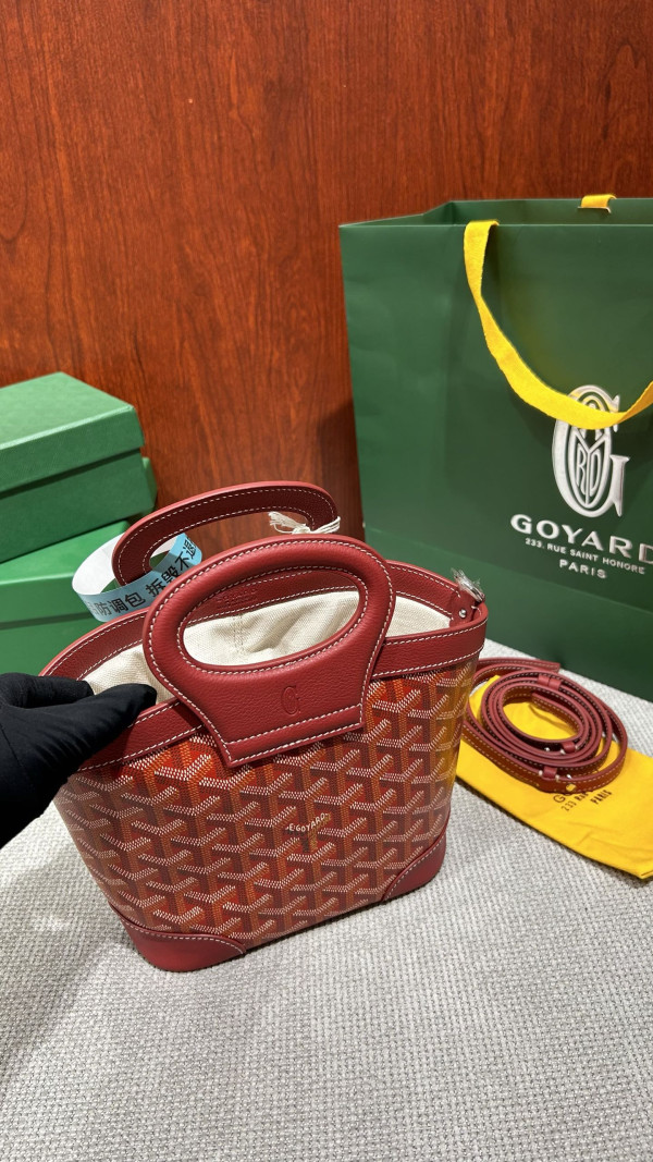 Go*ard beluga - 23×18.5×8cm