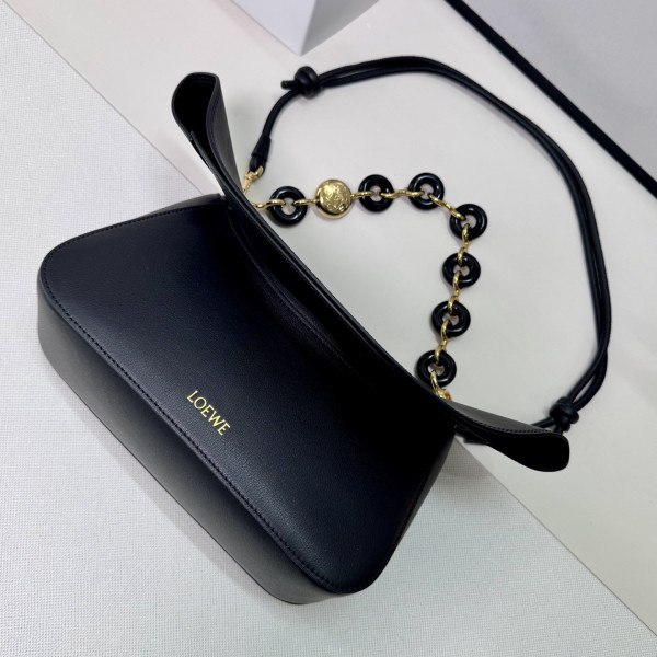 L0ew* medium ola bag in smooth calfskin - 26*18*13cm