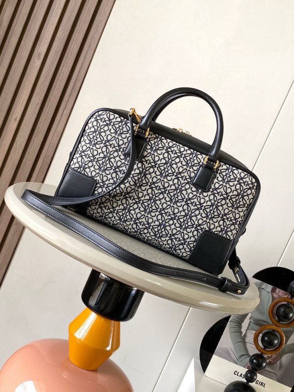 L0ew* amazona 28 bag in nappa calfskin - 28*11*18cm