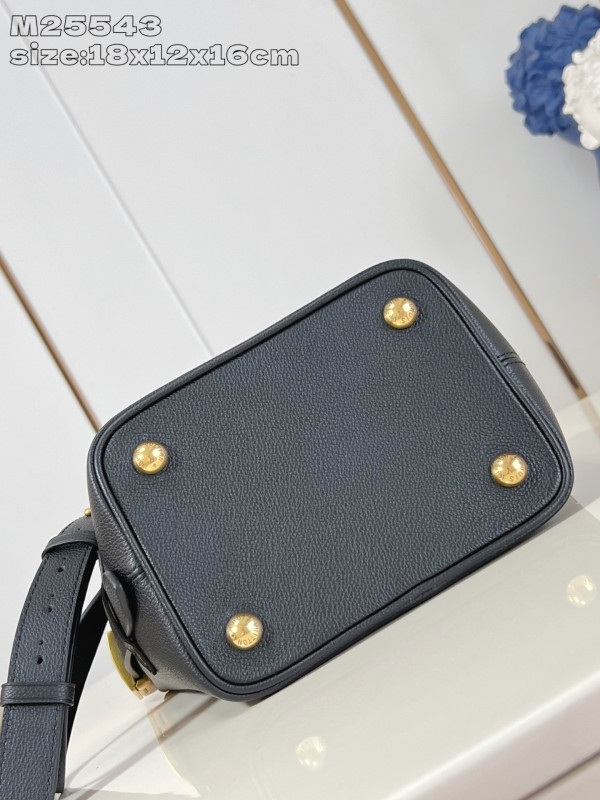 l0*is V*t0n low key all in bb