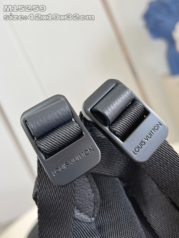 l0*is V*t0n discovery work - 42*19*32cm